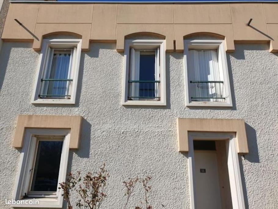 Maison De Ville 102M2 3 Chambres Montigny-le-Bretonneux Exterior foto